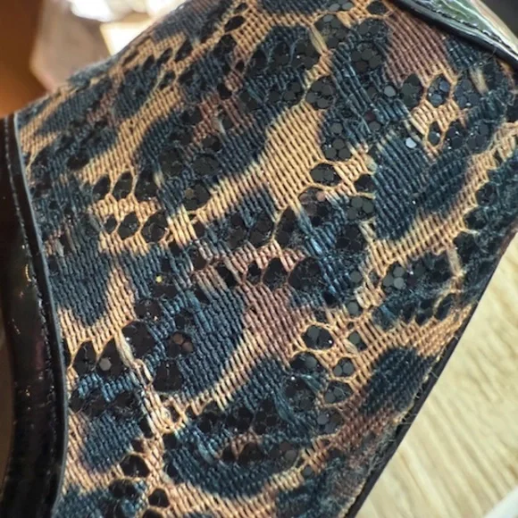 Pre-Loved Black Leopard Saks Fifth Avenue Ballet Flats - Size 6.5 - Picture 7 of 7